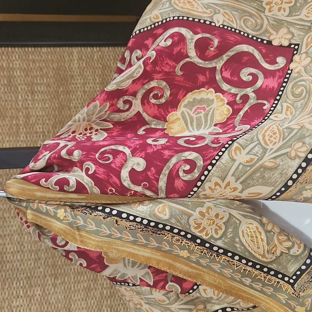 Adrienne Vittadini VINTAGE Silk scarf